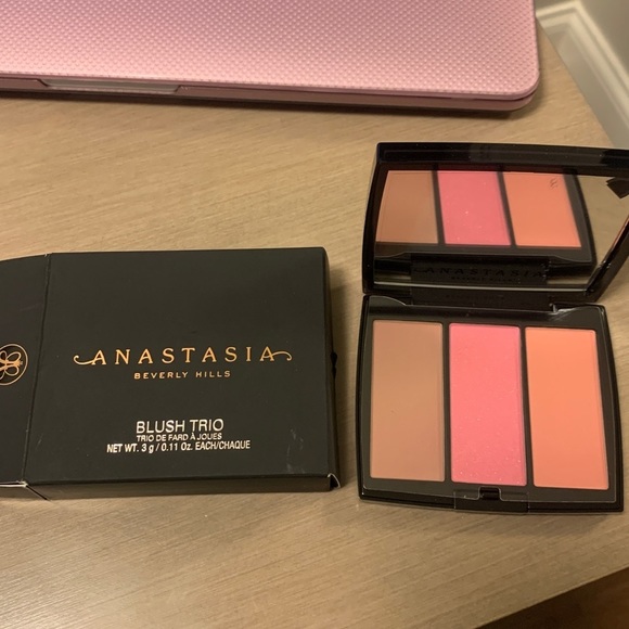 💕x4HP💕Anastasia Pool Party Blush trio - Picture 4 of 5